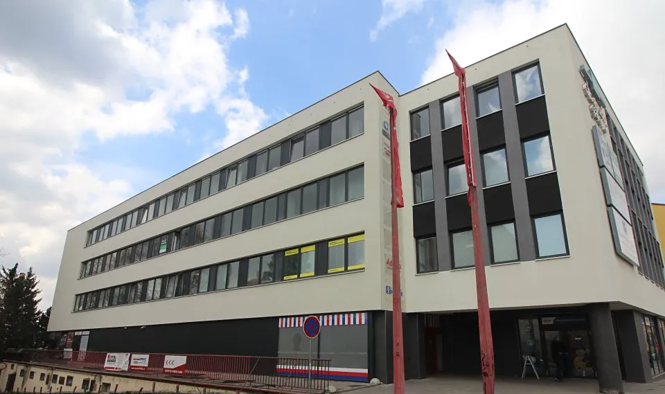 Pronájem obchodního prostoru 75 m²
